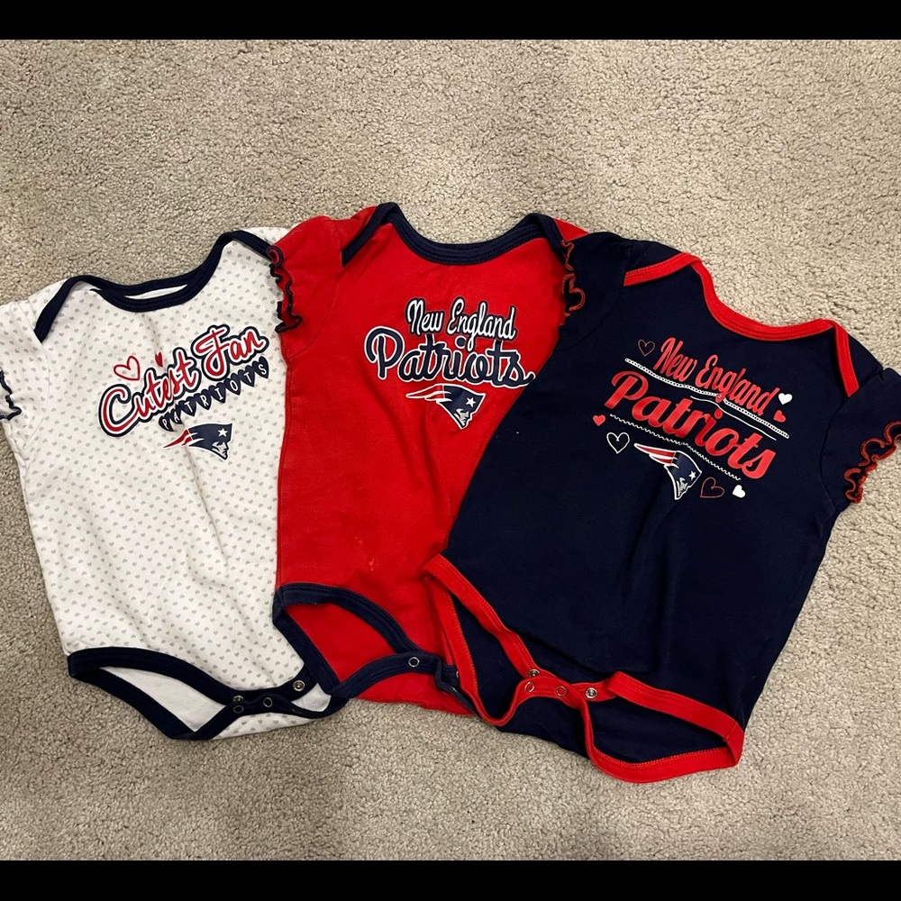 Patriots Girl’s Onesie Set